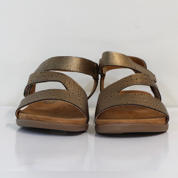 OTBT Women's Metallic Gold Theodora Sandals NIB - Picture 3 of 10